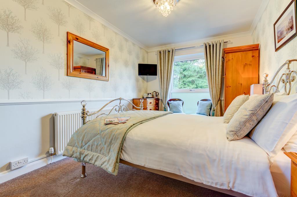 Meadfoot Guesthouse Room Only Accommodation For Adults 윈더미어 외부 사진