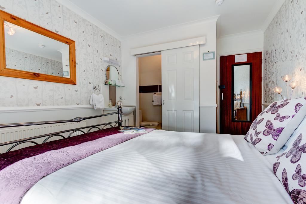 Meadfoot Guesthouse Room Only Accommodation For Adults 윈더미어 외부 사진